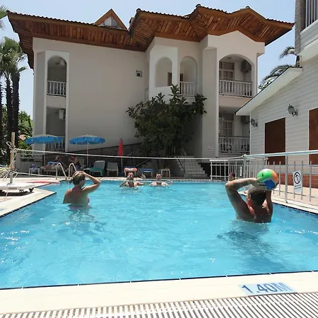 Nocleg ze śniadaniem Ercan 2*