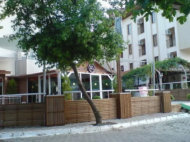 B&B Ercan 이츠멜레르