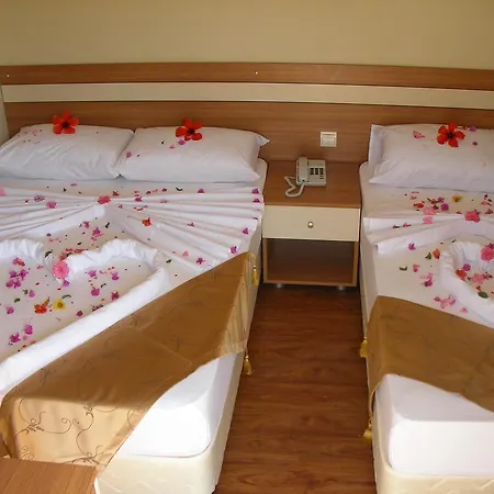 Bed & Breakfast Ercan 2*