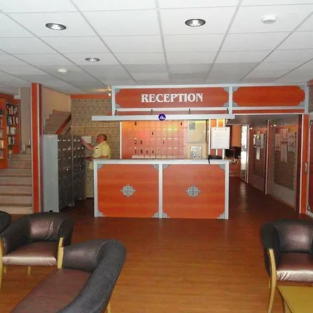 Ercan Bed & Breakfast 2*